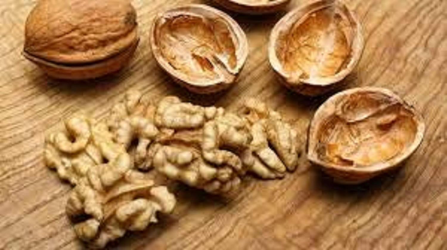 In Shell Walnuts (2 Lbs.) - Large Natural California Walnuts - Great Source of Omega 3 - Fresh New Crop - Bursting with Flavor - Farm Fresh Nuts Brand - Big Mart USA
