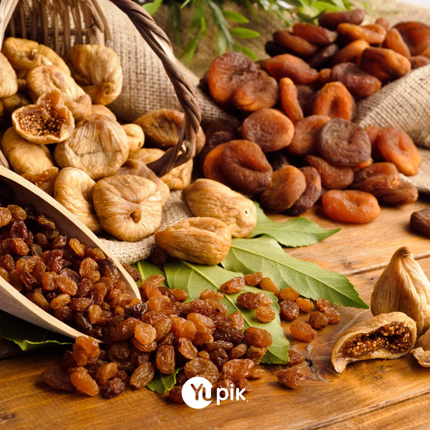 Yupik Dried Turkish Apricots, 2.2 Lb (35.2 Oz), Dried Fruits, Pitted Apricots, No Added Sugar, Naturally Sweet, Oil-Free, Source of Fiber, Healthy Snacks, Ideal for Baking & Topping - Big Mart USA