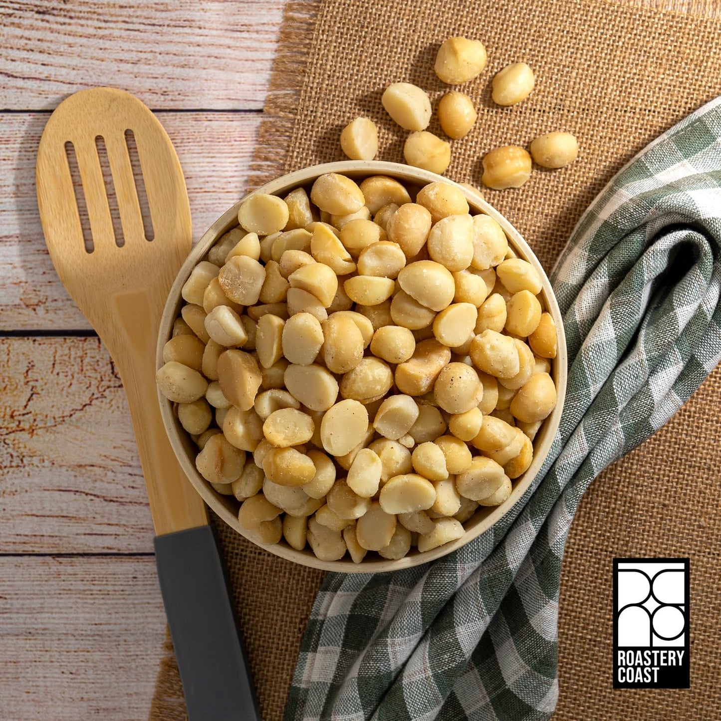 Roastery Coast - Daily Nuts | Just Raw Macadamia Nuts Unsalted | Bulk Nuts |Snack Nuts | Healthy Nuts | Gluten Free | Macadamia Nut Butter | Non GMO | Nut Snacks | Unsalted Nuts | Keto Snack Mix
